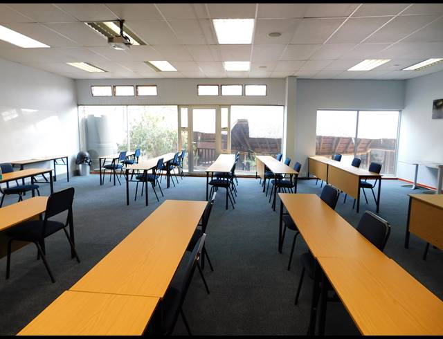 800M² TRAINING FACILITY FOR SALE IN FERNDALE